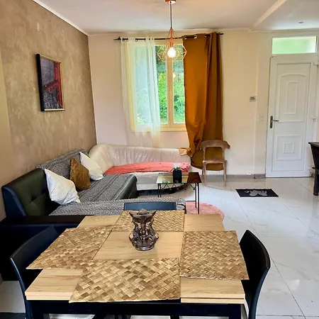 Appartement Maison Et Sa Dépendance Ss Voisinage Dans Les Vergers De Montmorency *